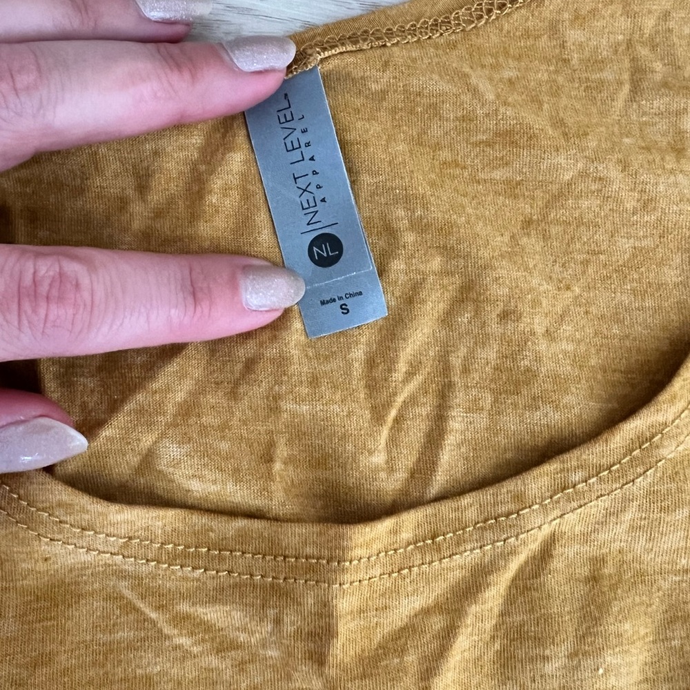 Blogilates - Gold Tank Top - Size Small - Picture 3 of 4